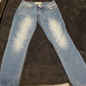 Size 3 stretchy jeans.
